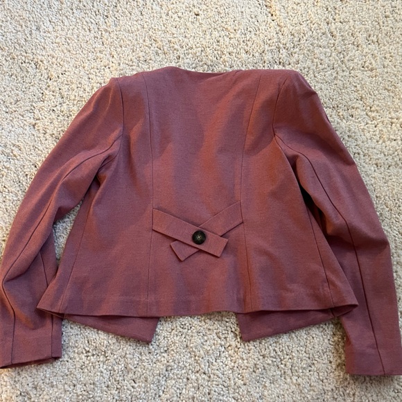 Cabi pink blazer - Picture 2 of 5